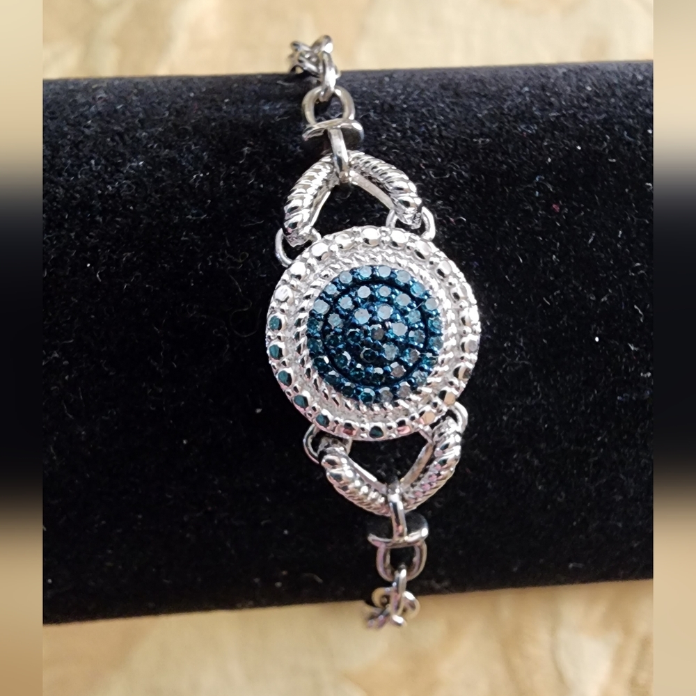 Real blue diamonds bracelet